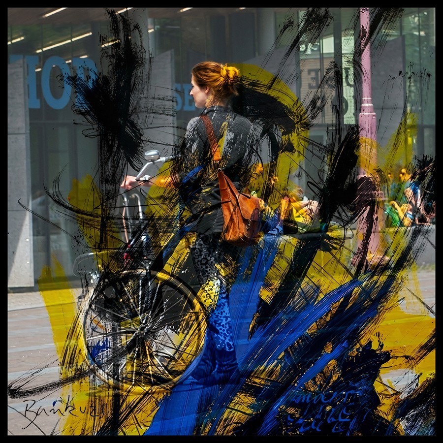 Girl & Bike II - Bankuzi