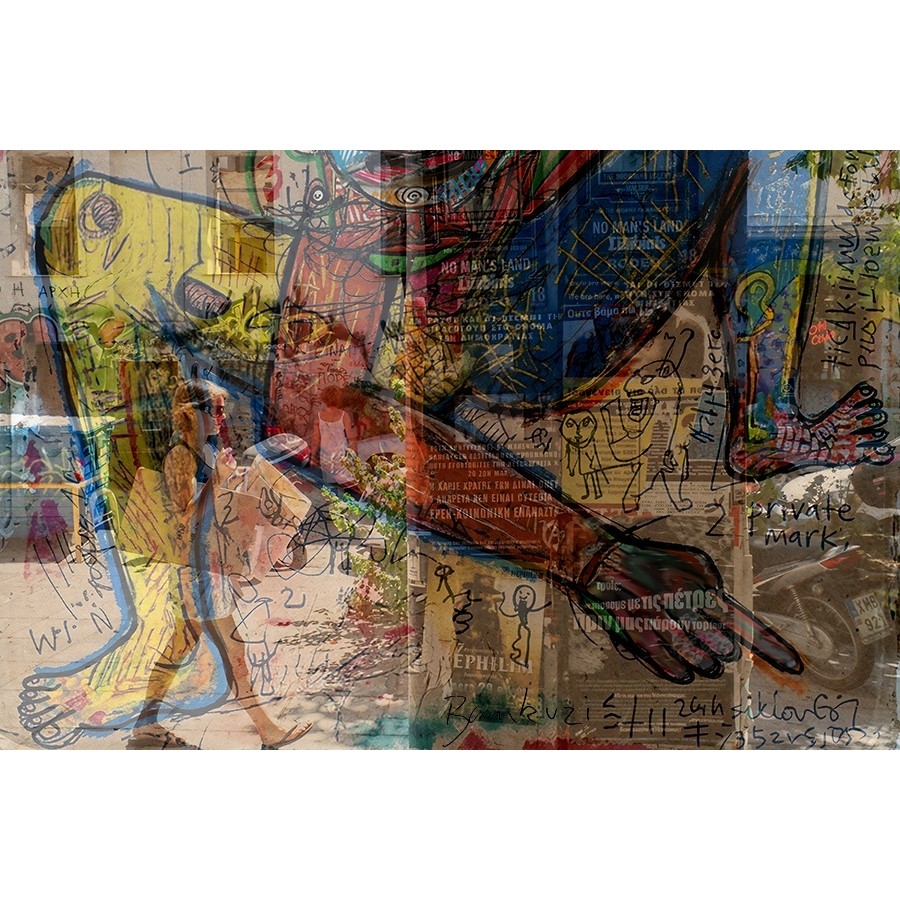 Girl With Bags - Bankuzi